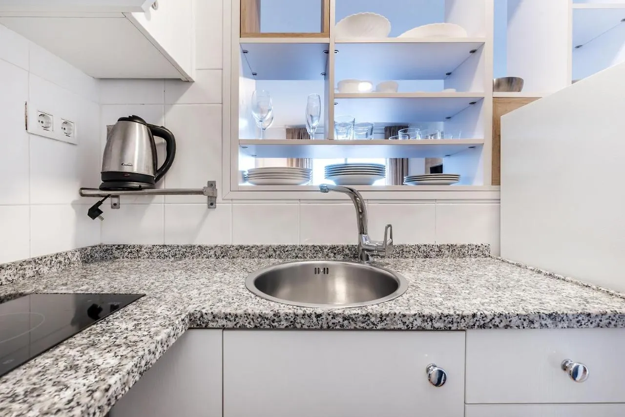 Apartamentos Astoria Tarragona 0*,  Spanje